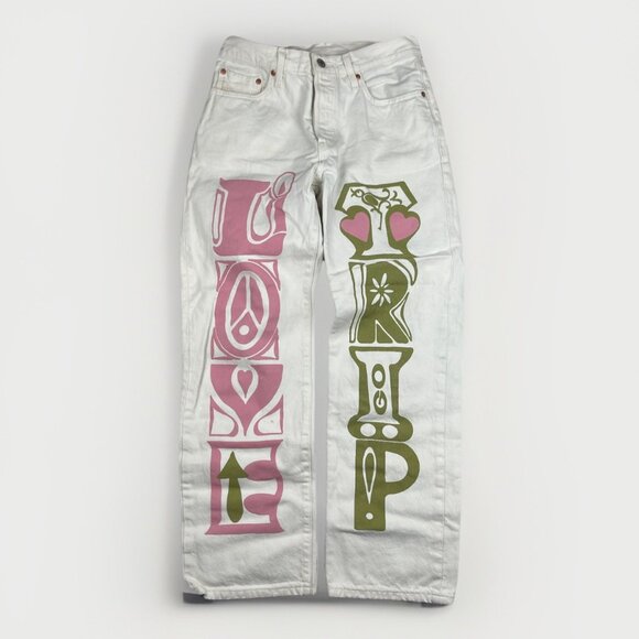 Levi’s 501 90s Logo Hippie Patchwork White Jeans Love & Trip Spellout Sz W26 L28 - Picture 1 of 16